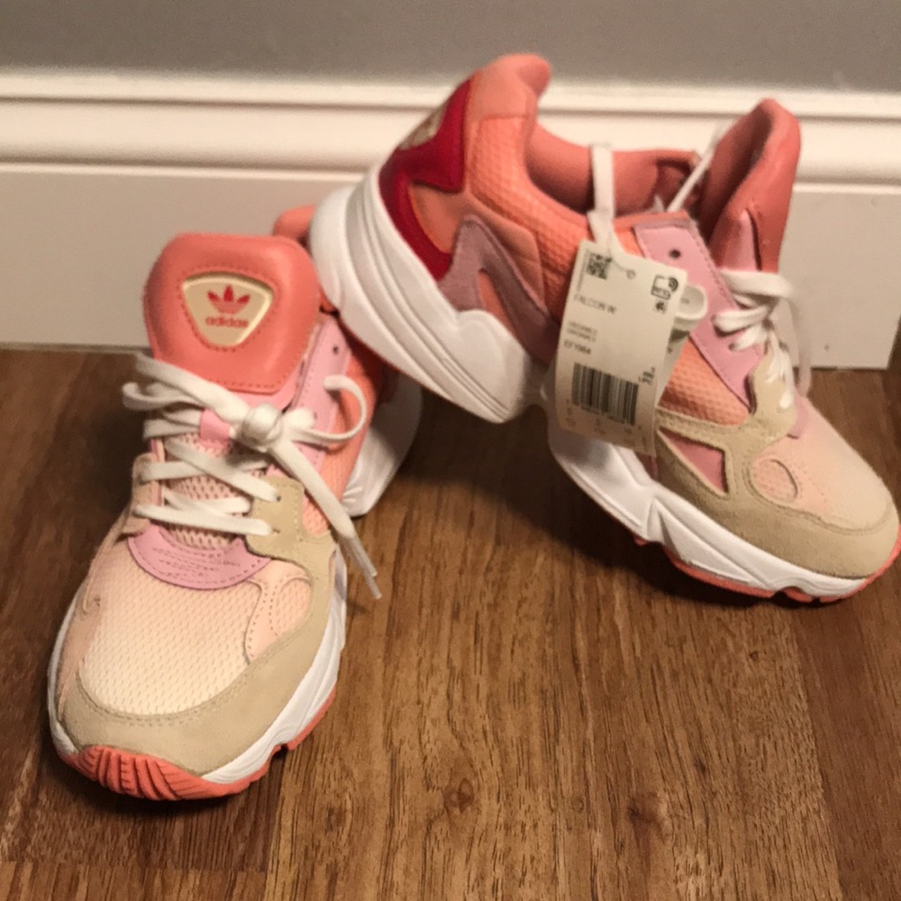 Adidas - Picture 2 of 7